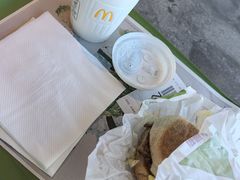 -麦当劳(展览路店)