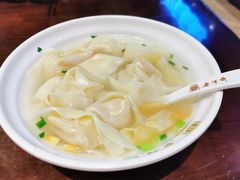 刀鱼馄饨-老半斋(福州路店)