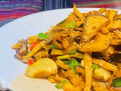 -雀舞云南菜(天津天河城购物中心店)
