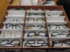 -广州宝岛眼镜武汉和光眼镜市场西区店