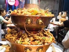 -炉小二铜锅牛蛙•川湘菜(三里屯店)