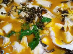 -东家小院金汤酸菜鱼(南阳路店)