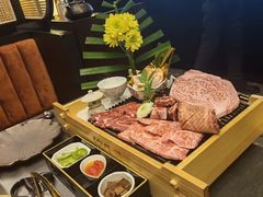 -铭牛烧肉·和牛海鲜自助(高新月牙湖店)