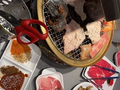 -山焱·炭火自助烤肉(周浦万达店)
