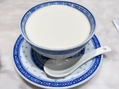 -香港百合居(LCM置汇旭辉广场店)