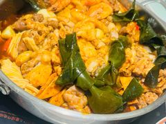 -黄记煌三汁焖锅(新佳丽江汉路店)