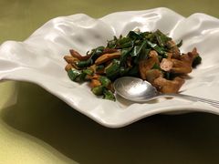 攸县香干炒黑猪肉-悦融琥珀·京鲁菜·海味珍品(西单店)