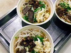 -花溪王记牛肉粉(四季花溪商场店)