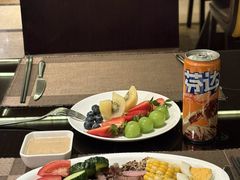 -大中华希尔顿酒店-念自助餐·嗨啤·小龙虾