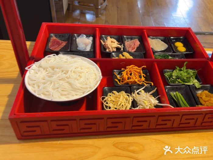 勺子米线·云南传统小吃市集(四方街店)图片