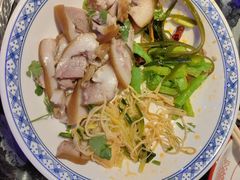 -鱼窝棚柴火铁锅炖(富山屯店)