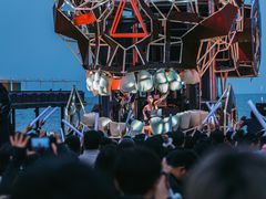 -北戴河碧螺塔海上酒吧公园