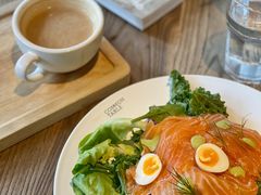 -Common Table · Brunch & Coffee
