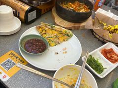 -豚妈妈汤饭·部队锅(南京东路店)