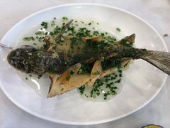 特色葱油飞鱼-岭南海晏楼(滨江东总店)
