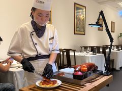 老北京经典烤鸭-花家怡园(四合院总店)