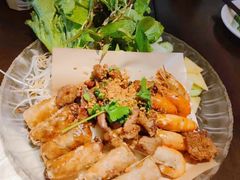 -大头虾越式风味餐厅(光明广场店)
