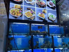 -老东镇啤酒屋海鲜加工·蒸汽海鲜·海鲜烧烤(台东店)