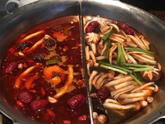 -湊湊火锅·茶憩(新中关购物中心店)