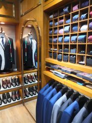 -德川洋服西服礼服订制·丽都皇冠店