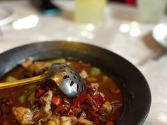 馋嘴牛蛙-龙门阵茶屋川菜馆(武康路店)