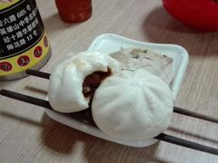 -亮亮面馆(经六路店)