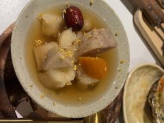 -左庭右院鲜牛肉火锅(金山万达店)