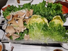 菌蔬拼-红鼎豆捞·非遗鲍皇汤火锅(宝丰路店)