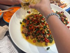 -川流不息·地道川菜·小龙虾(松东路店)