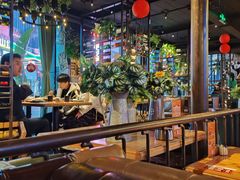 -临界音乐酒馆·小龙虾·江湖菜(华熙LIVE·鱼洞店)