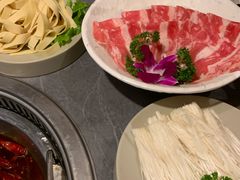 澳洲M9雪花和牛-故里和山·成都火锅(欢乐港湾店)