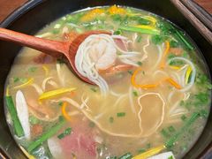 -银米·云南传统过桥米线(双廊黑金冠店)