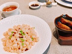 手剥虾仁-太湖饭店·寄畅轩中餐厅