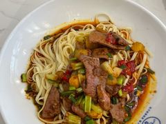 现炒酸辣猪肝面-李与白包子铺(桐梓林店)