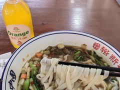 -裕新楼粉面馆·石磨手工粉(四方坪店)