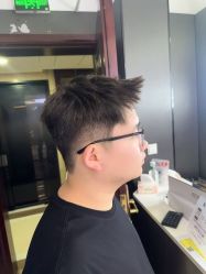 -藤野造型烫发染发