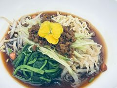 -品海楼·大连海胆锅贴馆(东港店)