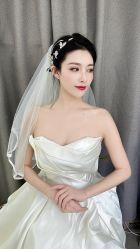 -莫小姐婚纱