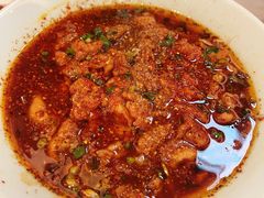 水煮肉片-川人川菜馆·小龙虾·鲜虾现做(黄山路店)