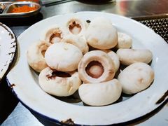 -马路牙子烧烤音乐酒馆(望京店)