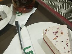 -西西弗书店&矢量咖啡(凯德晶萃广场店)