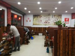 -哈尔滨东北铁锅炖(都督街店)