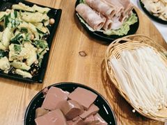 -曹丞相·地锅鸡·地锅鱼(武林店)