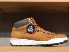 -ABC MART(心斎橋店)