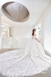 -艾米丽婚纱礼服