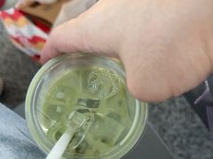 -星巴克(广州南站A18检票口楼上)