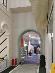 -奈尔宝·儿童乐园·亲子餐厅(华采天地店)