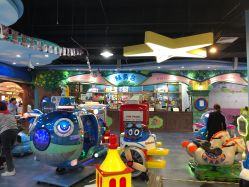 -利奥梦幻主题乐园(爱琴海购物公园店)