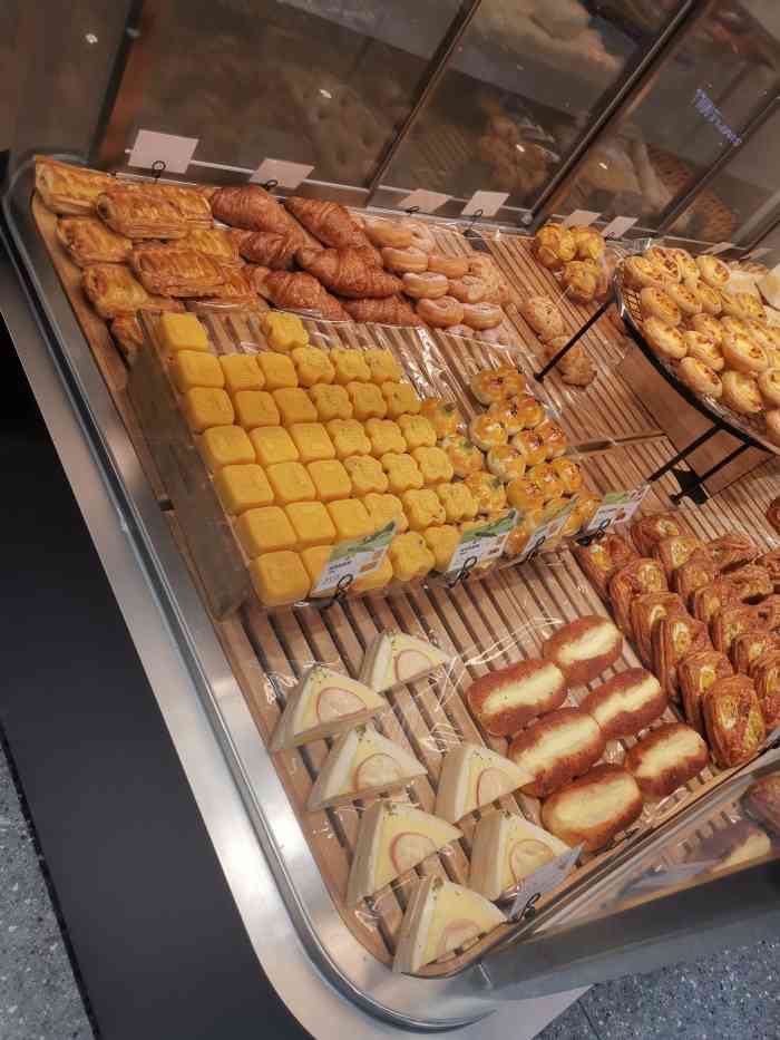 仟吉(长安万达店)-"特别喜欢来他们家买面包,觉得真是在石家庄.