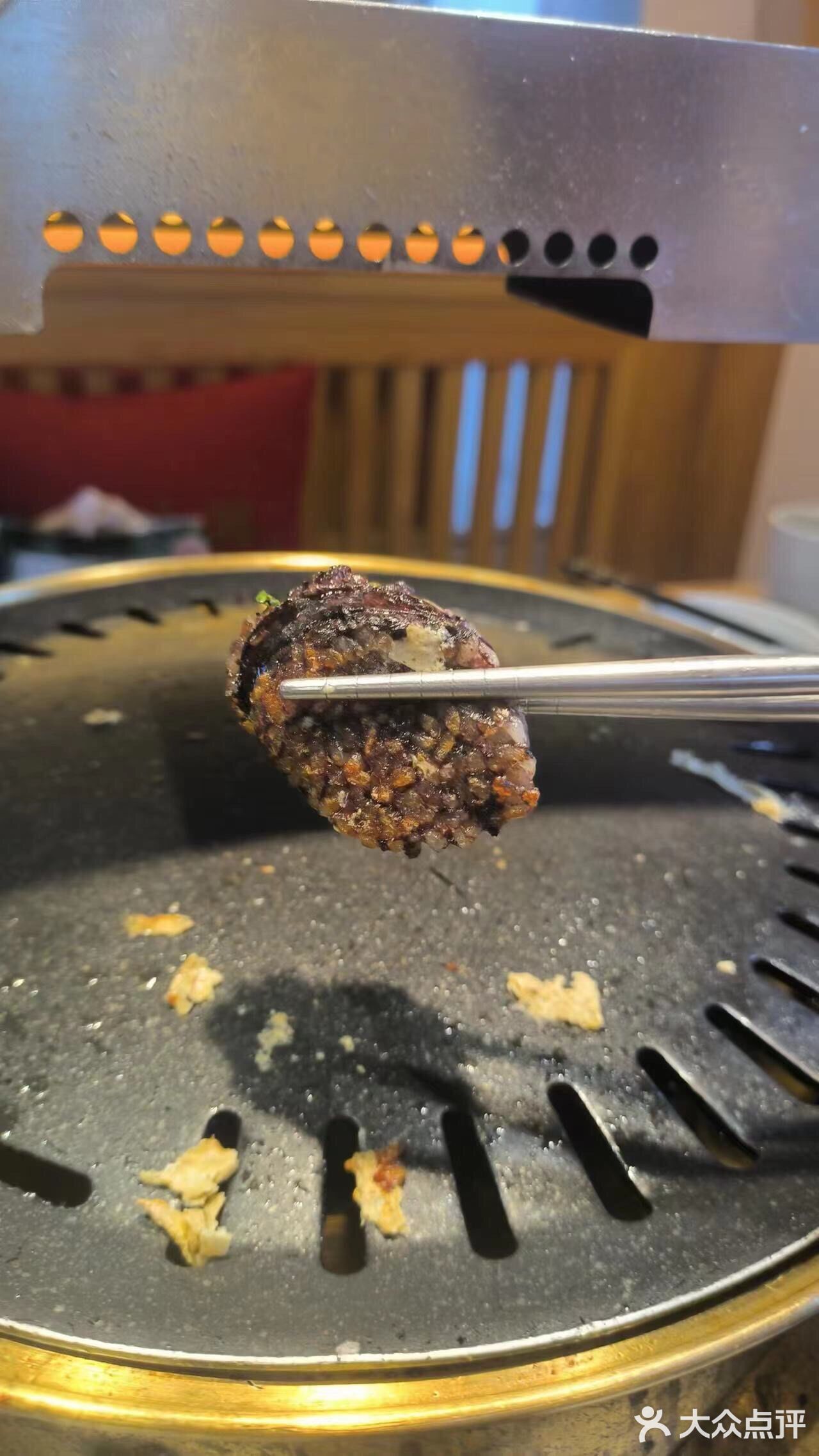 炭烤肉食享受，die烤肉啦～